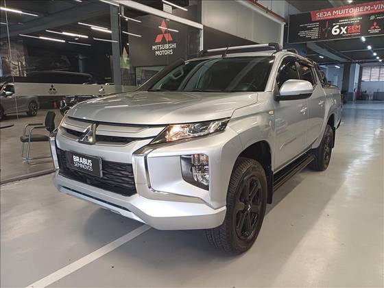 MITSUBISHI L200 TRITON 2.4 16V TURBO DIESEL SPORT GLS CD 4P 4X4 AUTOMÁTICO